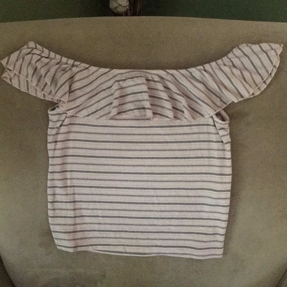Off the shoulder ribbed top